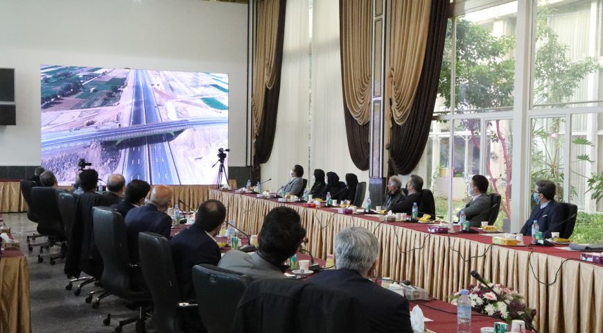 تجلیل از دست اندرکاران ساخت پروژه آزادراه شرق سپاهان