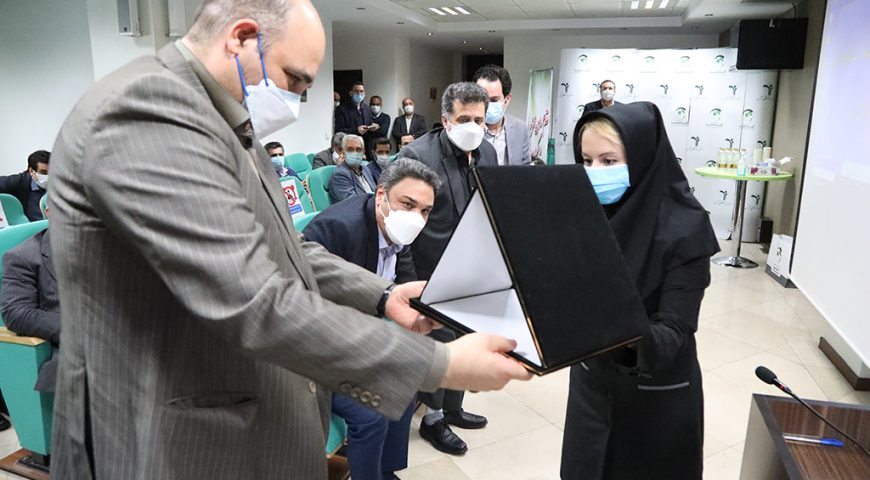 آیین تکریم جناب آقای دکتر عظیمی پور و معارفه جناب آقای دکتر تاجیک در شرکت سرمایه گذاری آتیه صبا