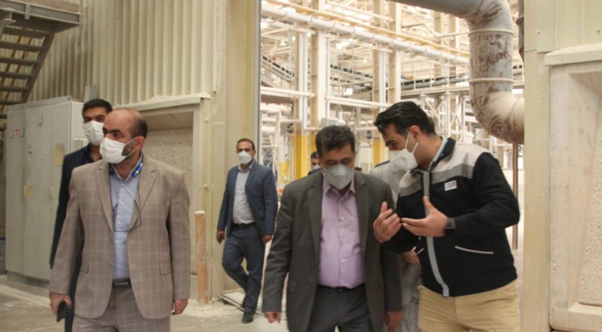 بازدید دکتر حسن تاجیک مدیرعامل هلدینگ آتیه صبا از شرکت آپاداناسرام