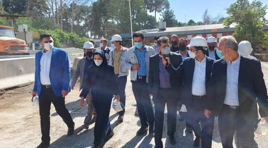 شرکت ها می بایست در زمینه تحقق جهش تولید و بهره وری خودکفا باشند