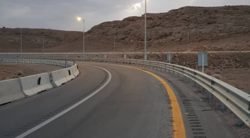 بهره برداری بهینه از آزادراه شرق سپاهان با انتقال برق به تقاطع نطنز