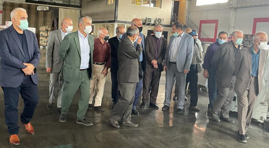 بازدید رؤسای کانون صندوق بازنشستگی استان مازندران از شرکت صنایع کاغذ سازی قائم شهر