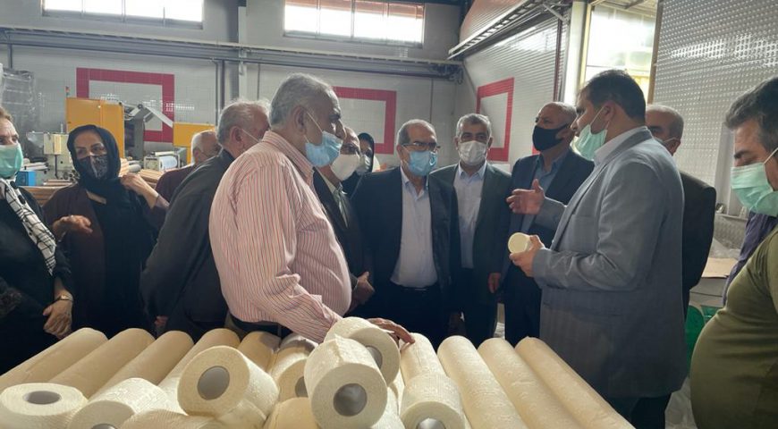 بازدید رؤسای کانون صندوق بازنشستگی استان مازندران از شرکت صنایع کاغذ سازی قائم شهر