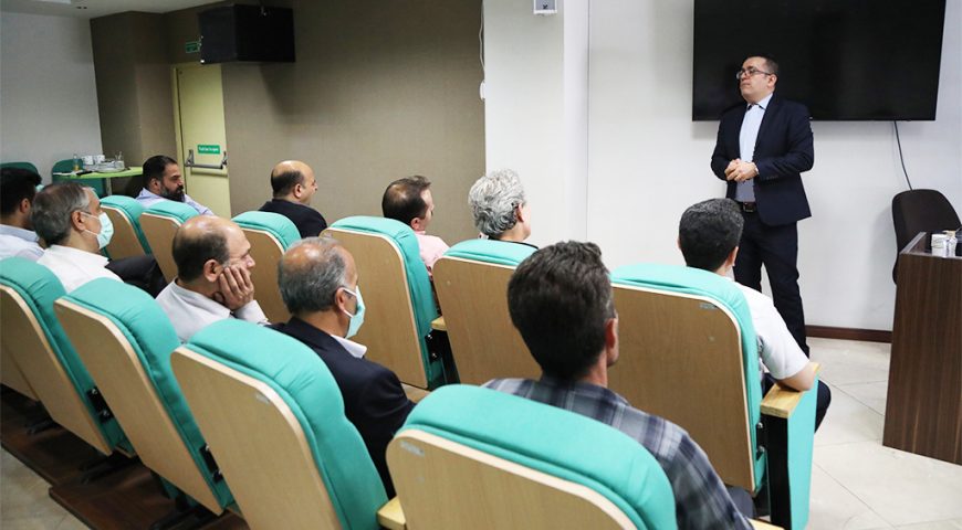 کارگاه آموزشی رفتار سازمانی با محوریت اصول پذیرایی تشریفات اداری ویژه همکاران مهمان پذیر در هلدینگ آتیه صبا برگزار شد