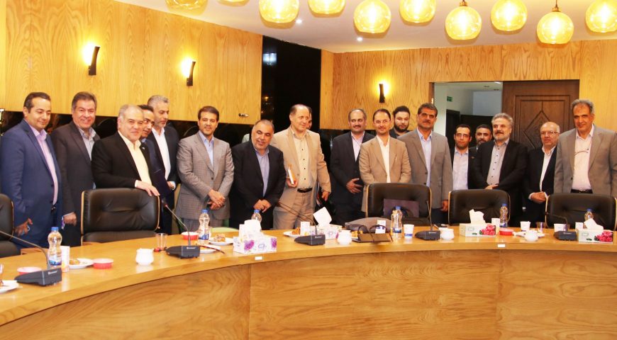 برگزاری پنجمین جلسه کمیته تحقیق و توسعه هلدینگ سرمایه گذاری آتیه صبا با حضور جمعی از مدیران شرکت صنایع شیر ایران(پگاه)