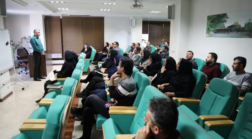 دوره آموزشی «آیین نگارش نامه های اداری» در هلدینگ آتیه صبا برگزار شد