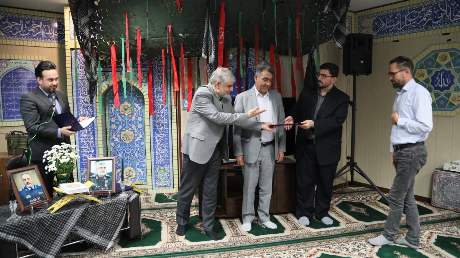 مراسم گرامیداشت هفته دفاع مقدس در هلدینگ آتیه صبا برگزار شد